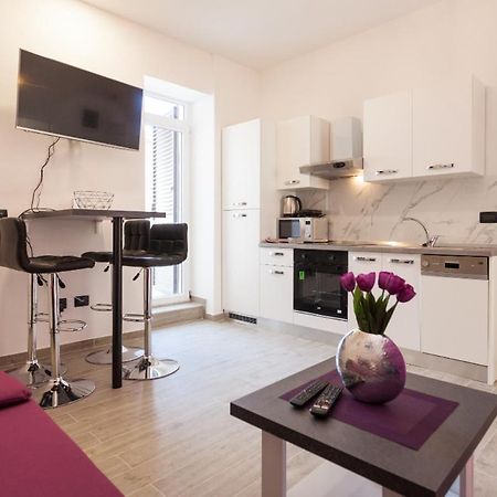 Apartment Toni Pula Eksteriør billede